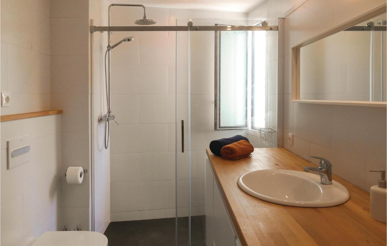 2 Bedroom Amazing Apartment In Тоса де Мар Екстериор снимка